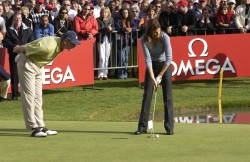 Cindy Crawford w turnieju gwiazd Omega Celebrity Golf Tournament w Crans Montana (2002 r.)
