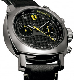 Zegarek firmy Ferrari - Engineered by Officine Panerai, model Scuderia Chronograph Flyback