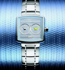 Zegarek firmy Louis Vuitton, model Speedy Duojet GMT