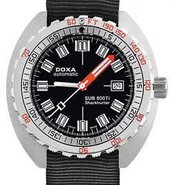 Zegarek firmy Doxa, model SUB 800 Ti