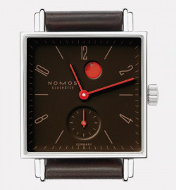 Zegarek firmy Nomos Glashütte, model Tetra2 - Bärenfuß