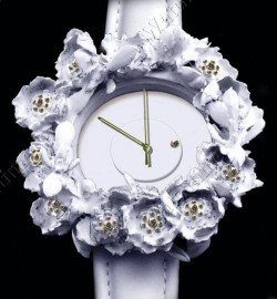 Zegarek firmy Angular Momentum, model La vie en rose