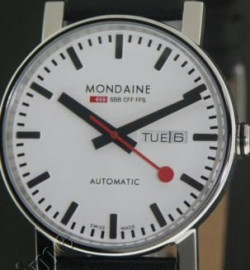 Zegarek firmy Mondaine Watch, model Large Day-Date Automatik