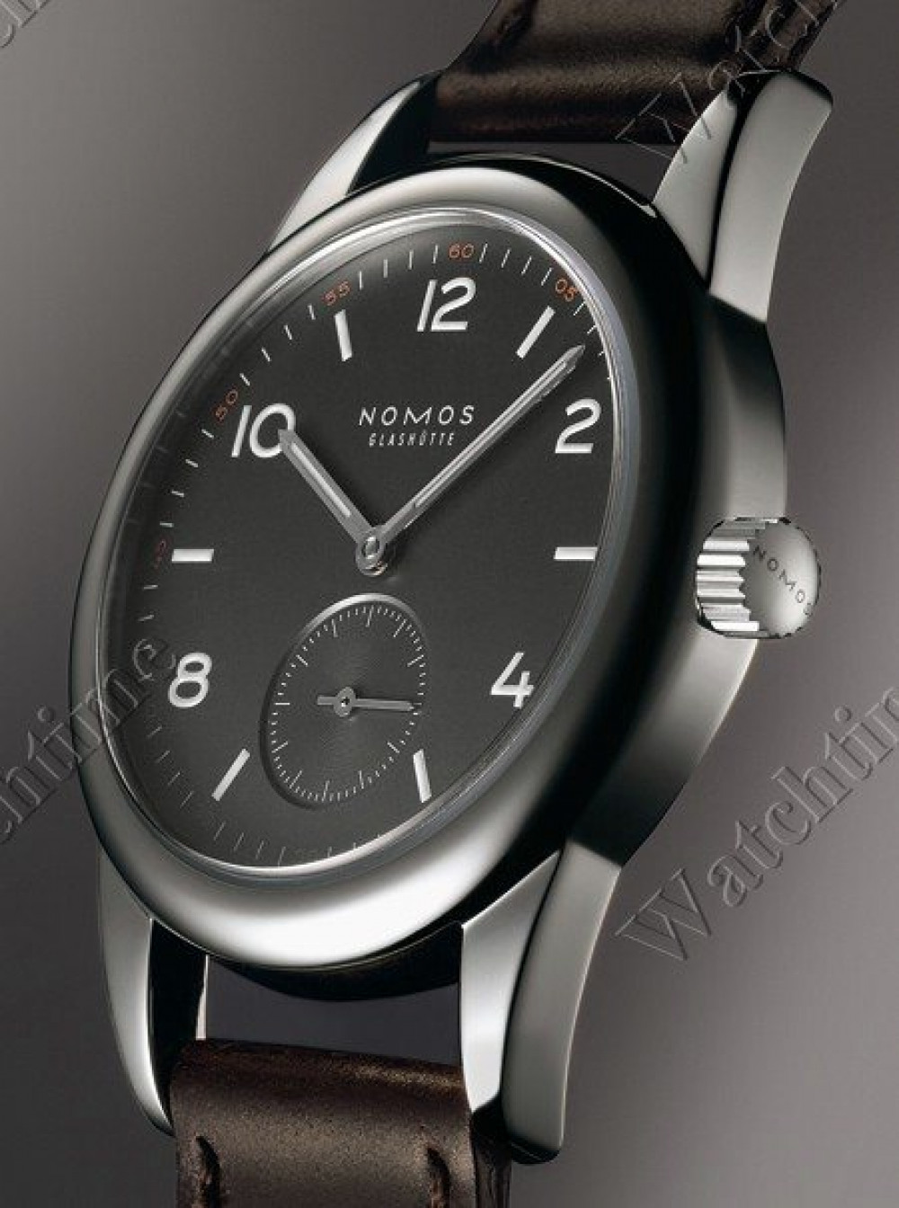 Zegarek firmy Nomos Glashütte, model Club Dunkel