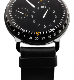 Zegarek firmy Ressence, model Type 3