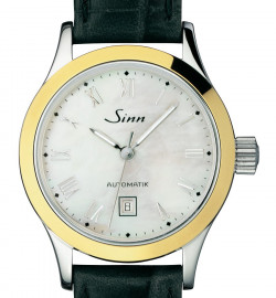Zegarek firmy Sinn, model 456 St 18 kt Perlmutt W