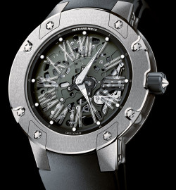 Zegarek firmy Richard Mille, model Extra Flat Automatic RM 033
