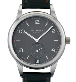 Zegarek firmy Nomos Glashütte, model Club Datum Dunkel