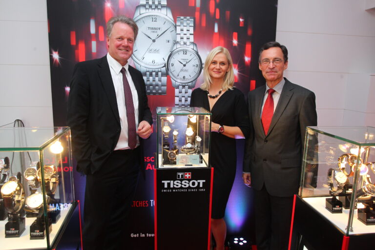 Od lewej: Stanley Bark, prezes Swatch Group Polska, Agnieszka Ławniczak-Czajkowska, brand manager Tissot, Lucas Beglinger, ambasador Szwajcarii